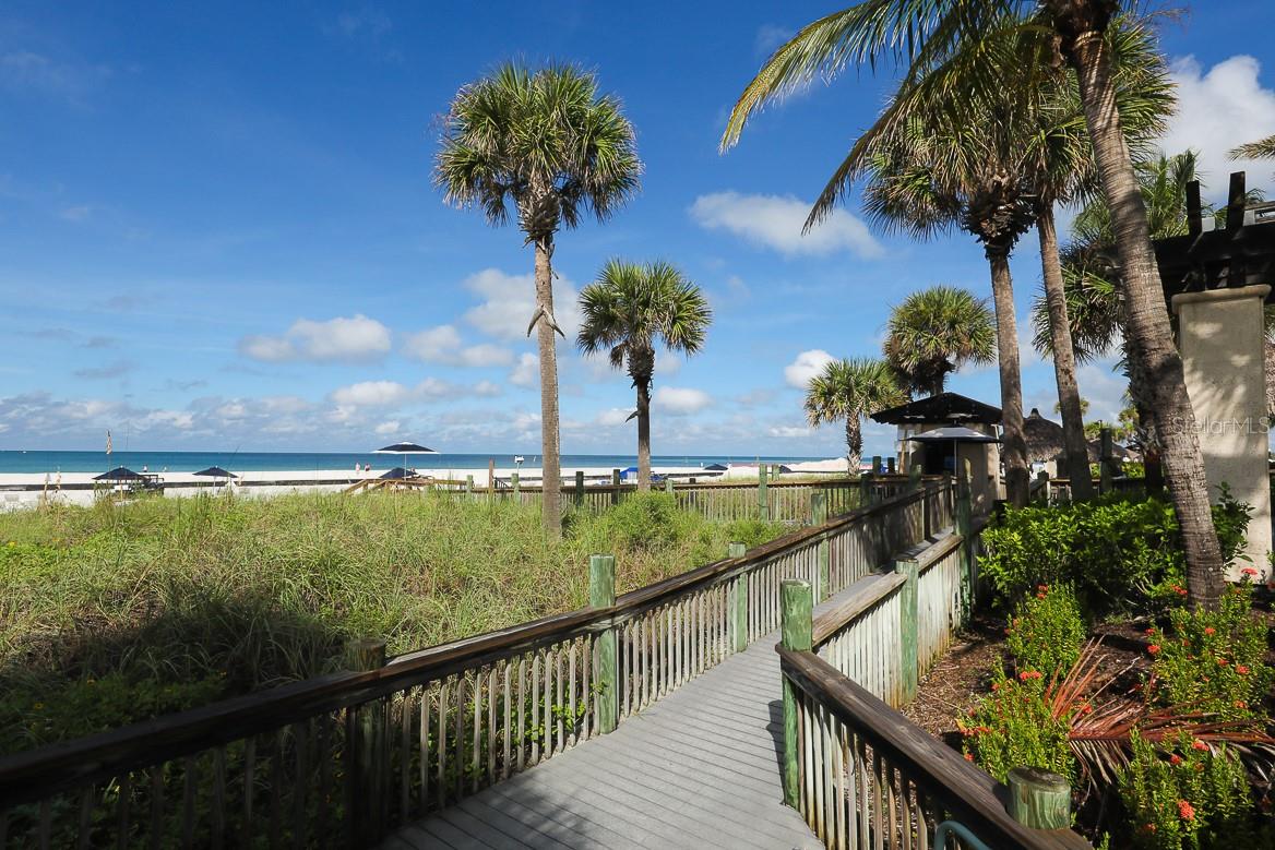 1300 BENJAMIN FRANKLIN DR #305, SARASOTA, FL, 34236