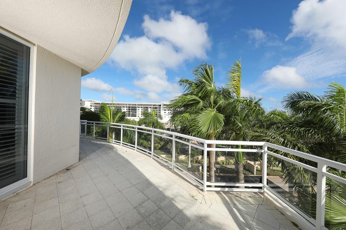 1300 BENJAMIN FRANKLIN DR #305, SARASOTA, FL, 34236