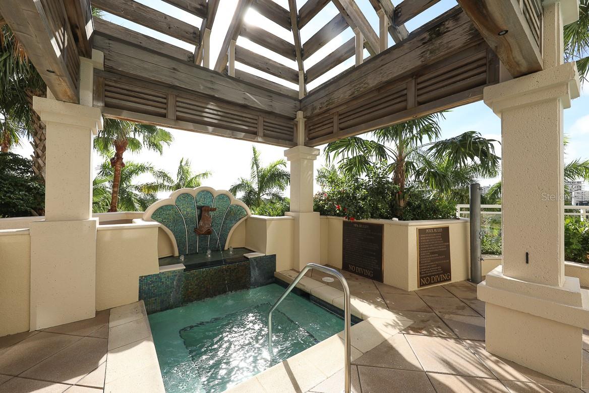 1300 BENJAMIN FRANKLIN DR #305, SARASOTA, FL, 34236