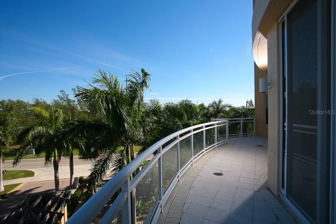 1300 BENJAMIN FRANKLIN DR #305, SARASOTA, FL, 34236