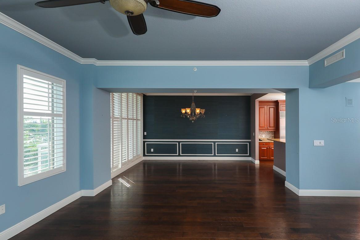 1300 BENJAMIN FRANKLIN DR #305, SARASOTA, FL, 34236