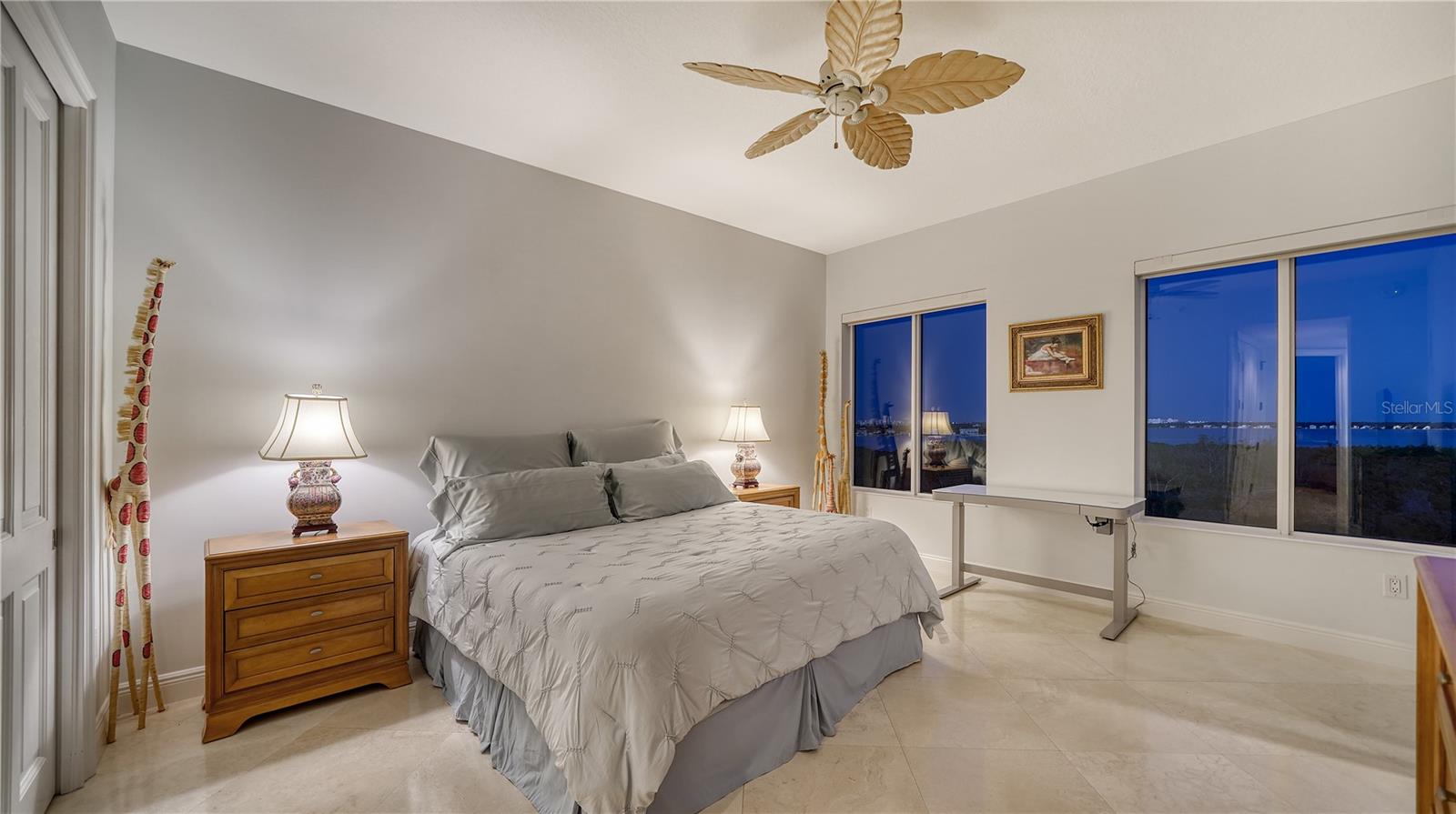 1300 BENJAMIN FRANKLIN DR #701, SARASOTA, FL, 34236