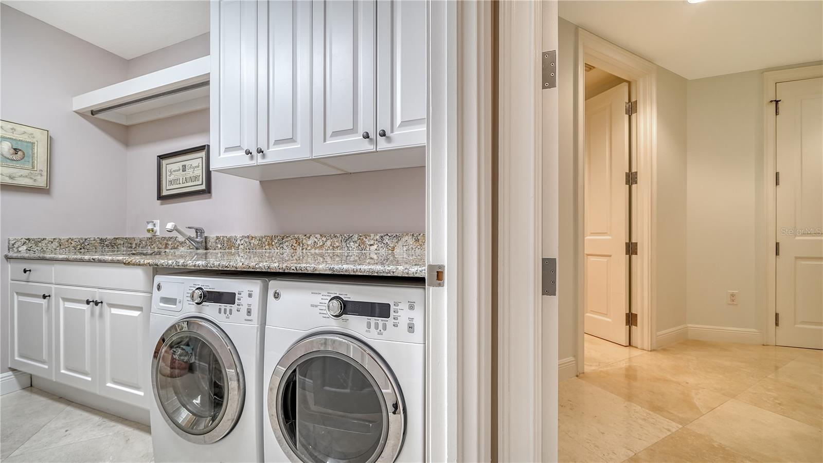 1300 BENJAMIN FRANKLIN DR #701, SARASOTA, FL, 34236