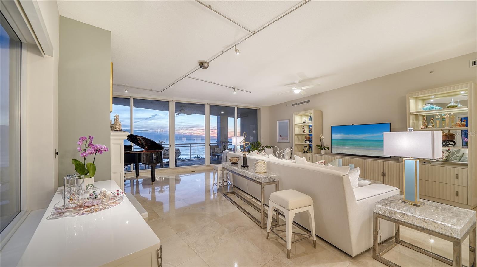 1300 BENJAMIN FRANKLIN DR #701, SARASOTA, FL, 34236