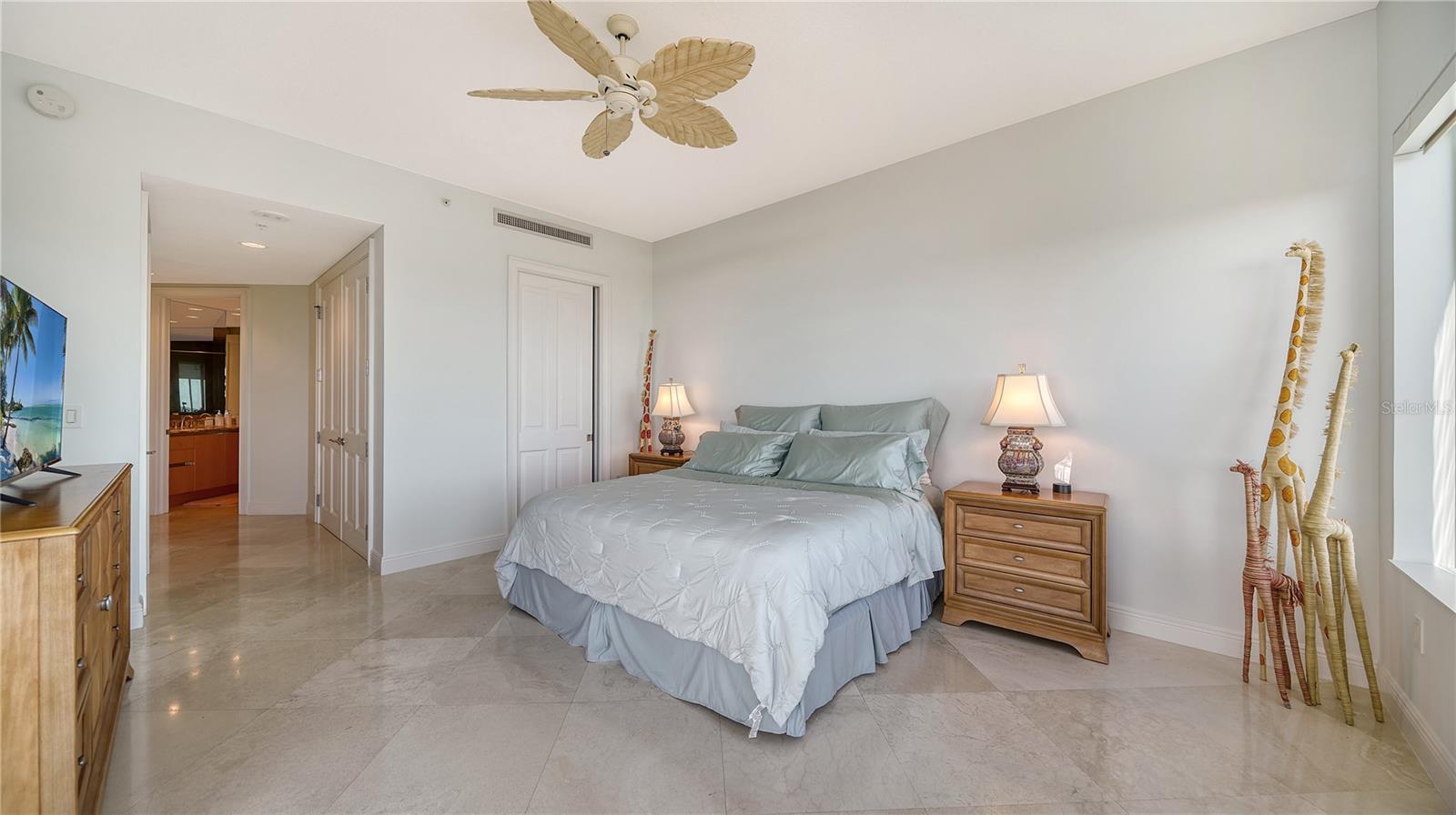 1300 BENJAMIN FRANKLIN DR #701, SARASOTA, FL, 34236