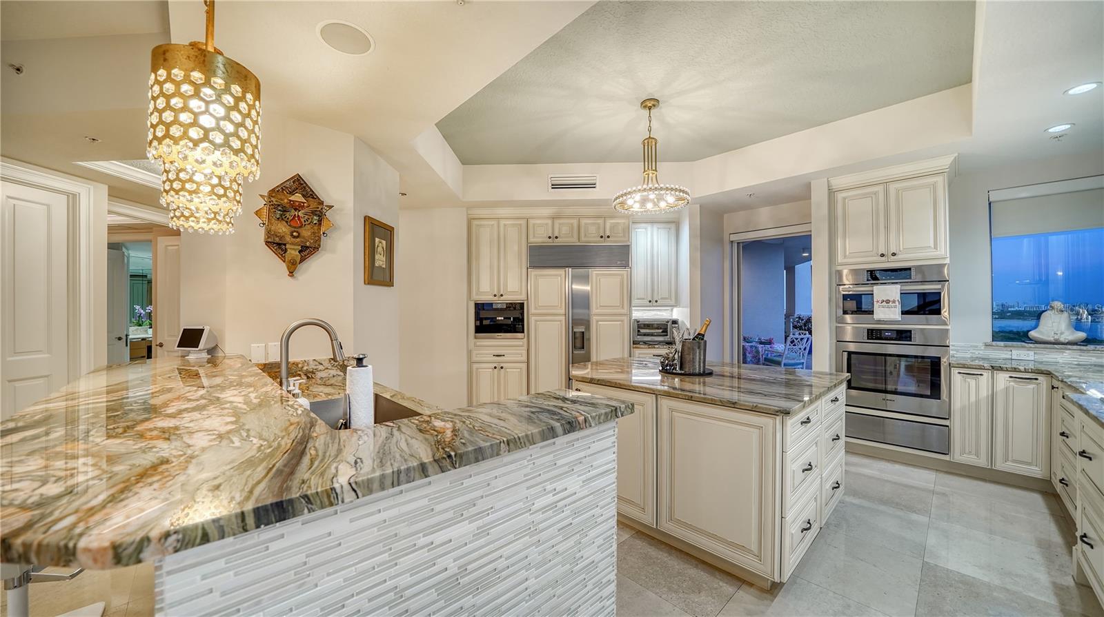 1300 BENJAMIN FRANKLIN DR #701, SARASOTA, FL, 34236