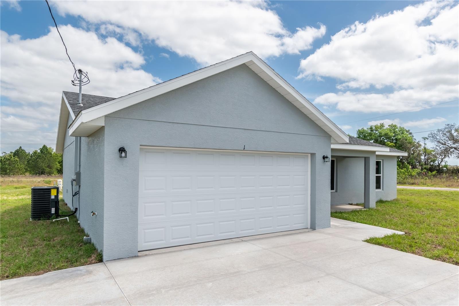 1 MALAUKA LOOP LN, OCKLAWAHA, FL, 32179