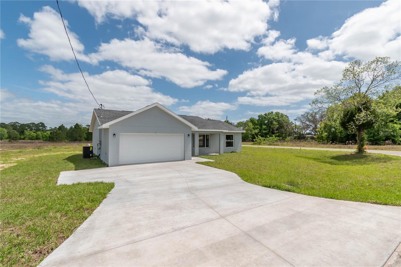 1 MALAUKA LOOP LN, OCKLAWAHA, FL, 32179