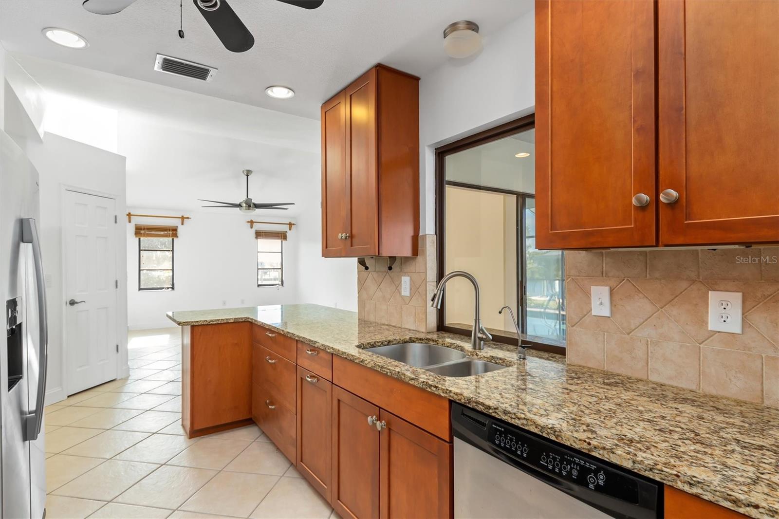 18602 AYRSHIRE CIR, PORT CHARLOTTE, FL, 33948