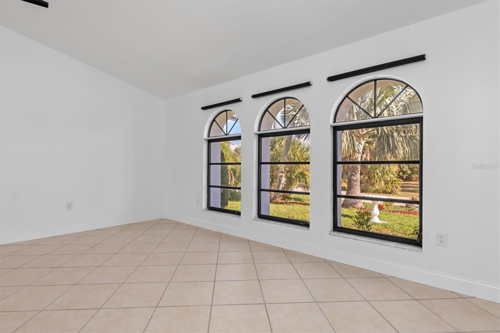 18602 AYRSHIRE CIR, PORT CHARLOTTE, FL, 33948