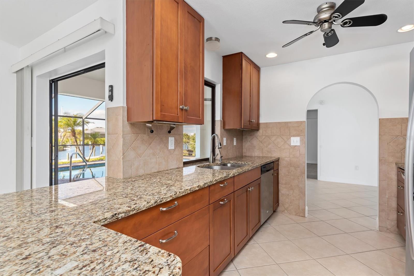 18602 AYRSHIRE CIR, PORT CHARLOTTE, FL, 33948