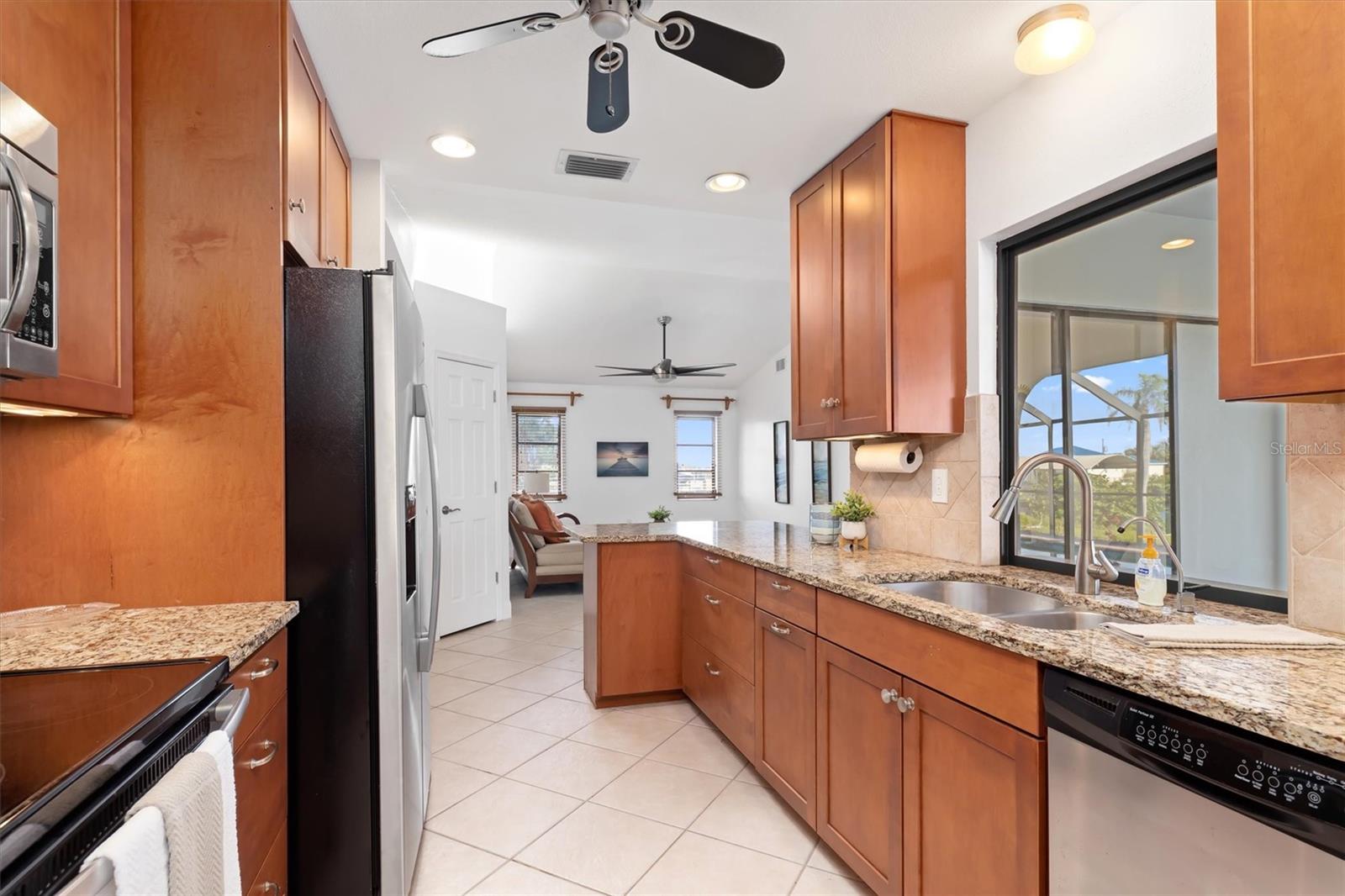18602 AYRSHIRE CIR, PORT CHARLOTTE, FL, 33948