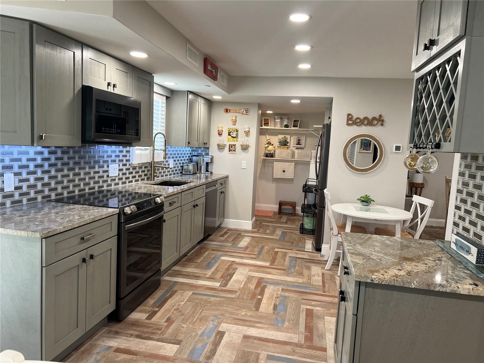 15316 GULF BLVD #301, MADEIRA BEACH, FL, 33708