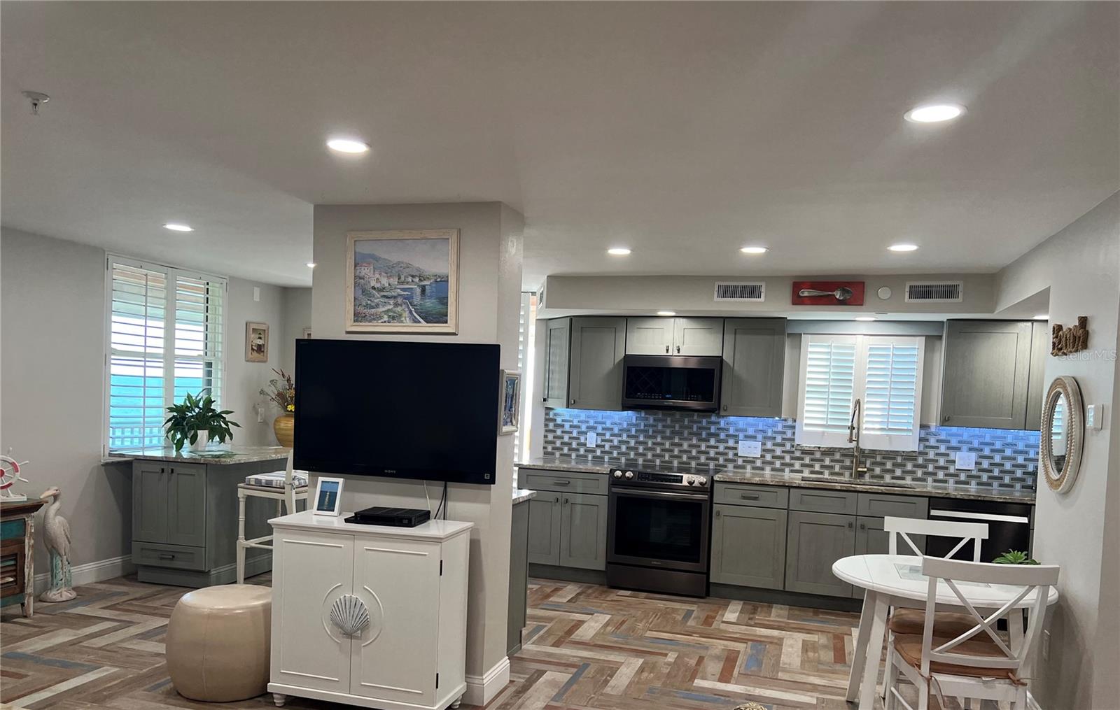 15316 GULF BLVD #301, MADEIRA BEACH, FL, 33708