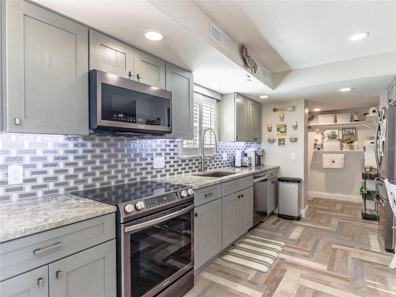 15316 GULF BLVD #301, MADEIRA BEACH, FL, 33708