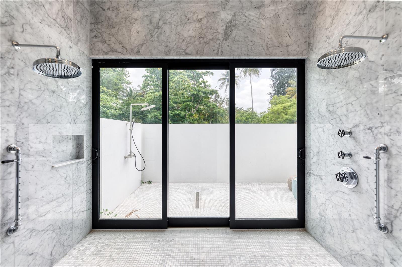 PR9103892 Property Photo