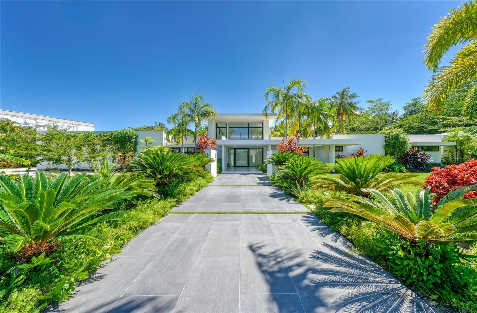 PR9103892 Property Photo