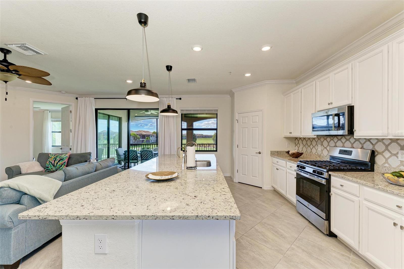 6086 WORSHAM LN #103, BRADENTON, FL, 34211