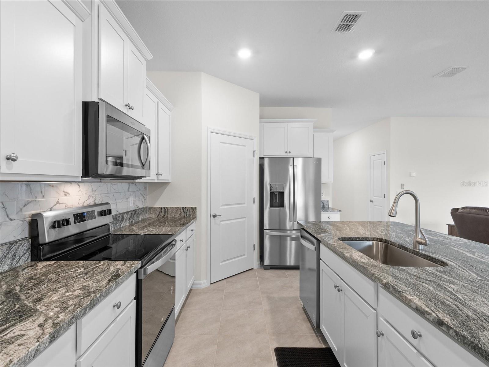 7764 JUNE LN, WILDWOOD, FL, 34785