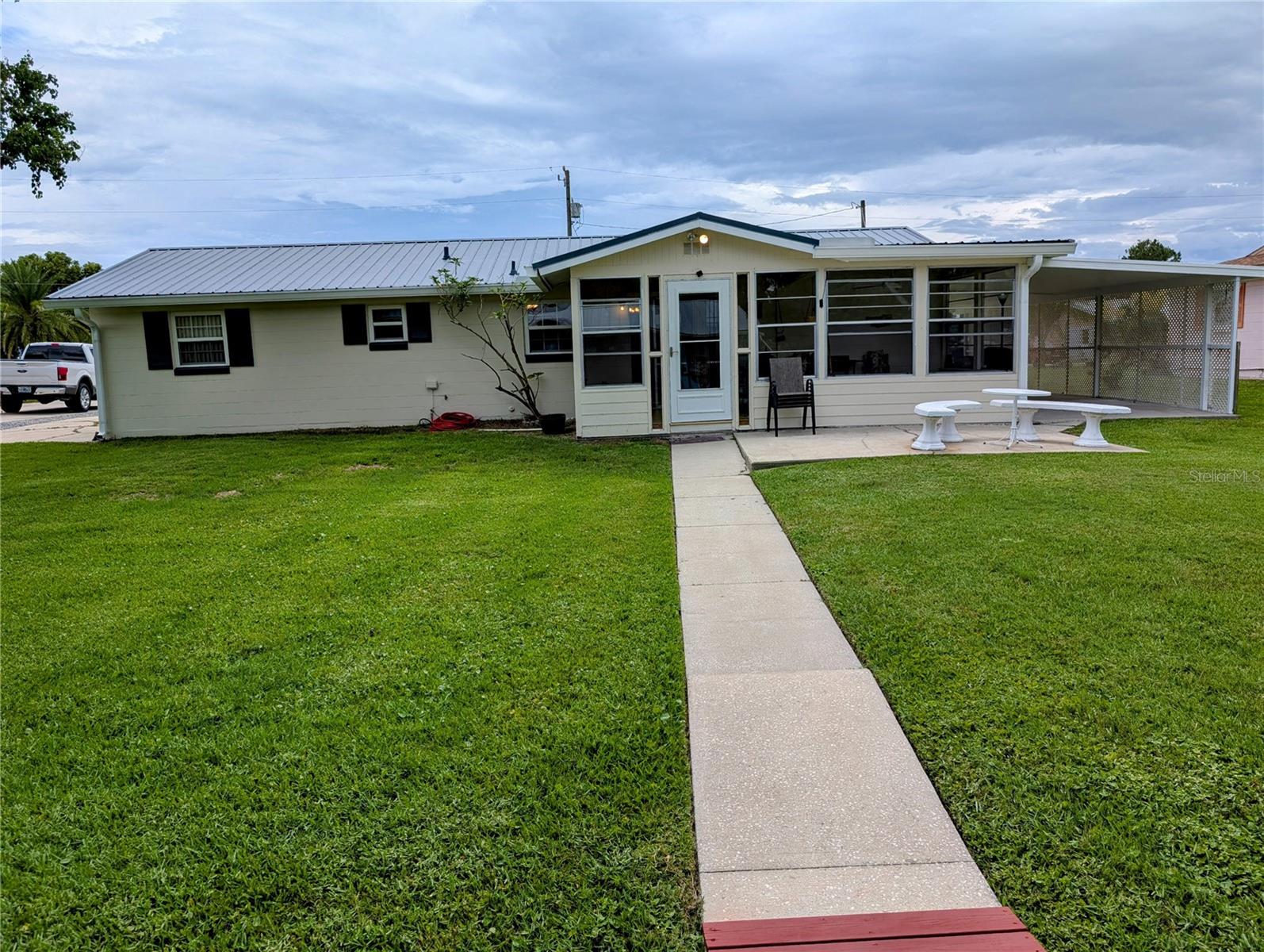1628 PARADISE LN, ASTOR, FL, 32102