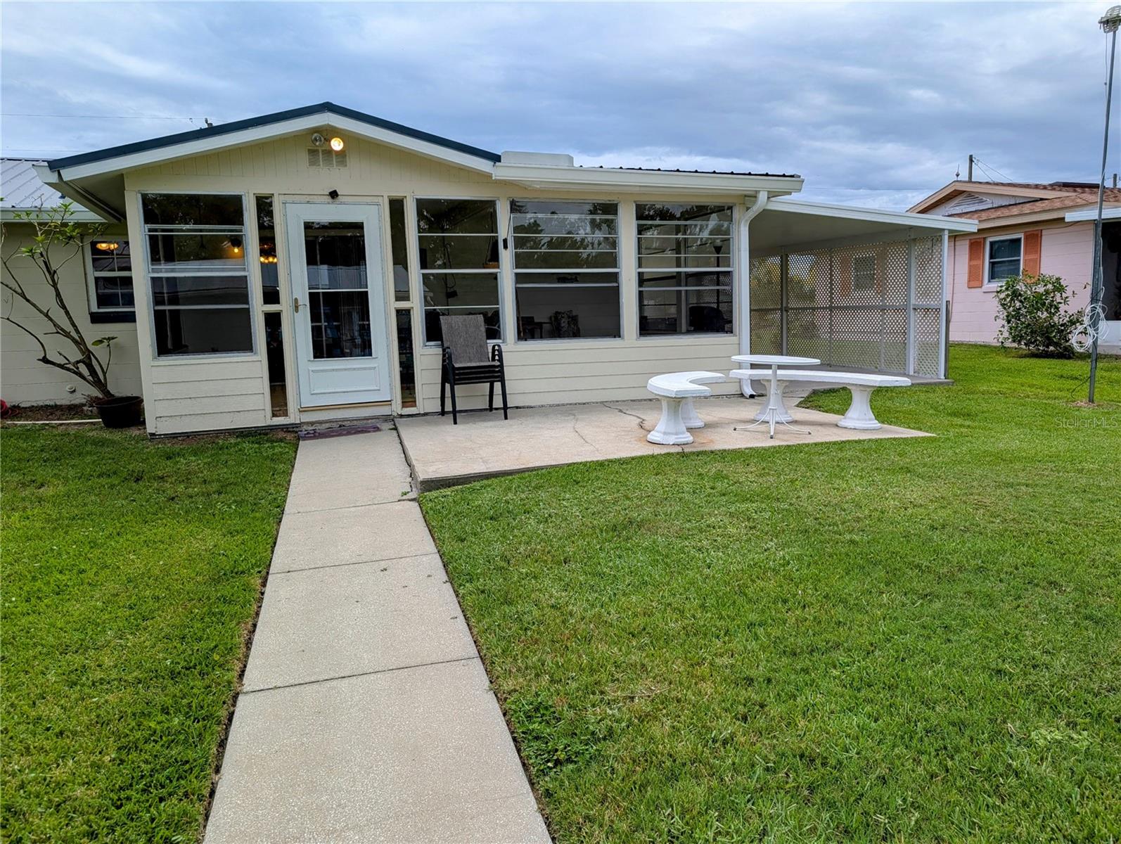 1628 PARADISE LN, ASTOR, FL, 32102