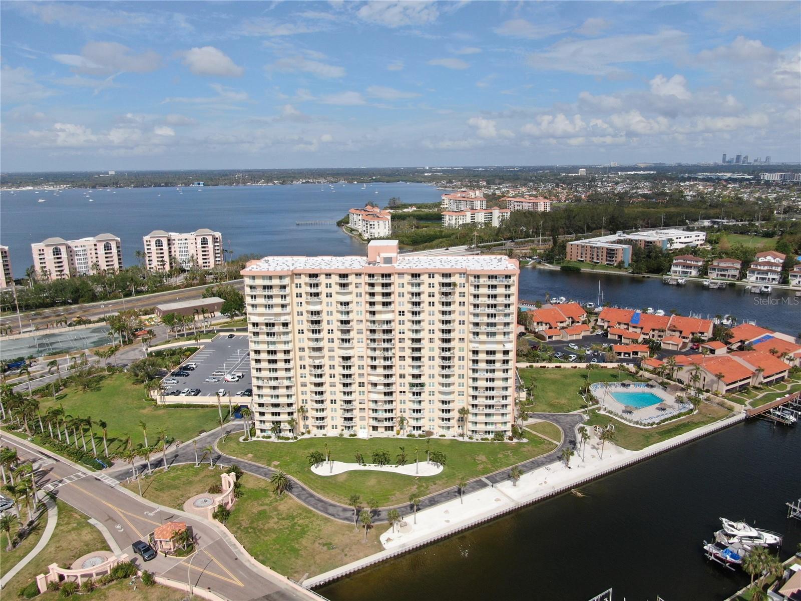 4900 BRITTANY DR S #1011, ST PETERSBURG, FL, 33715