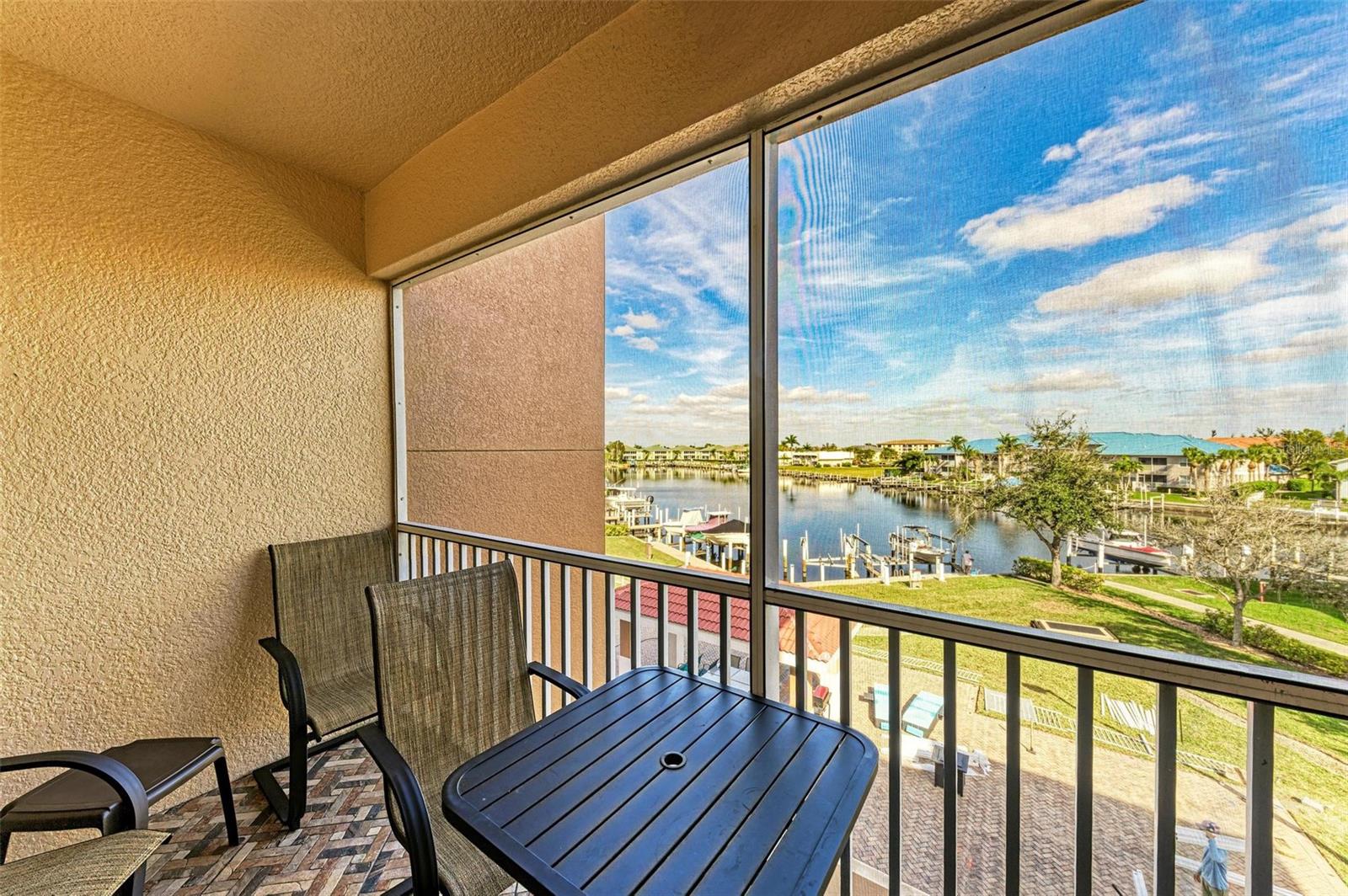 3322 PURPLE MARTIN DR #135, PUNTA GORDA, FL, 33950