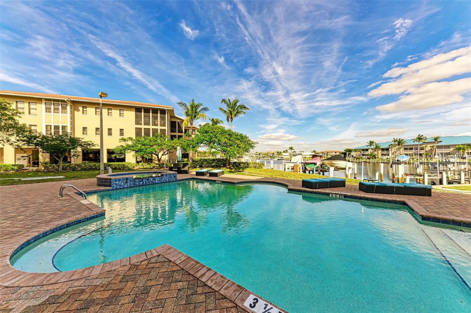 3322 PURPLE MARTIN DR #135, PUNTA GORDA, FL, 33950