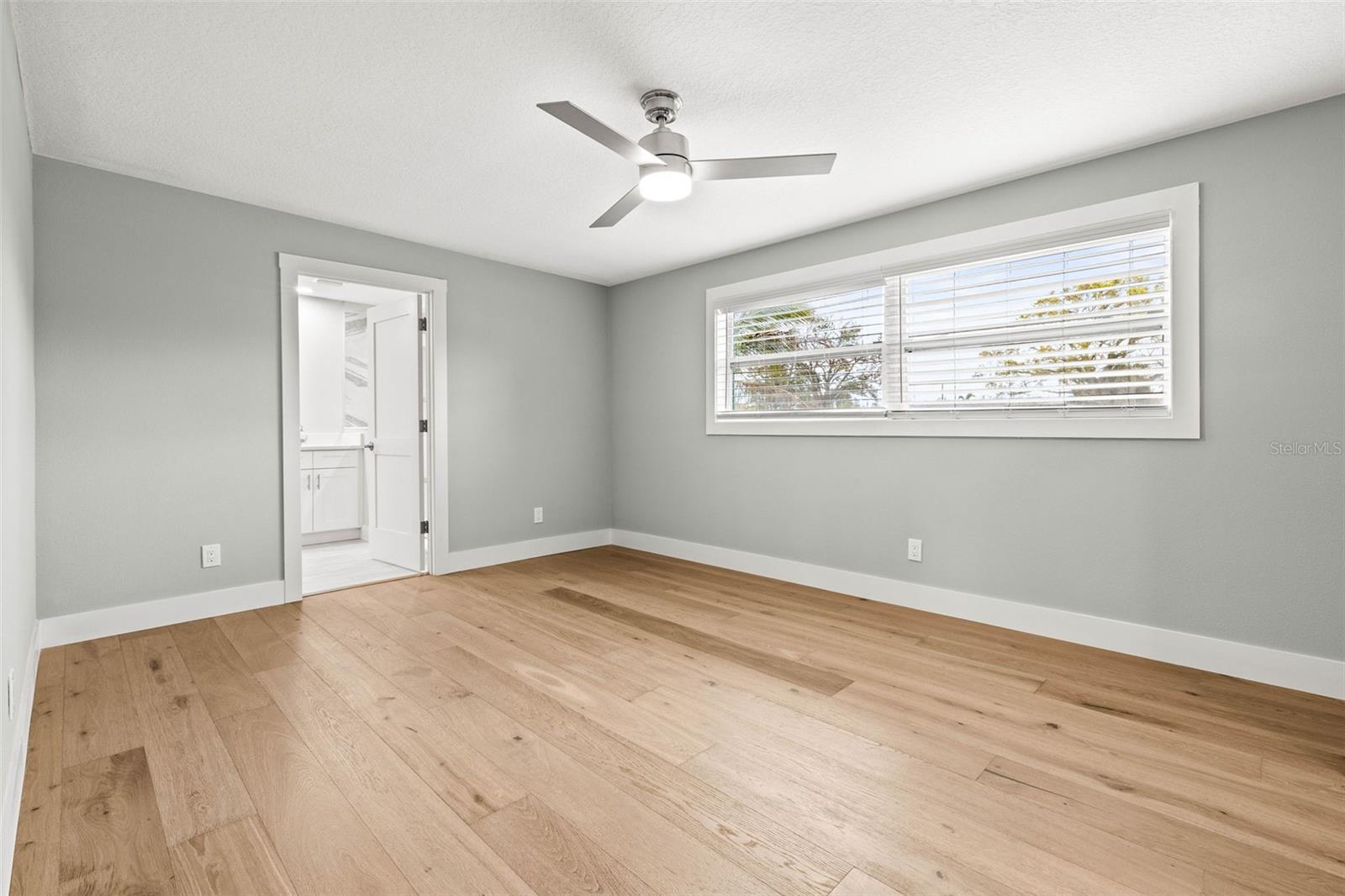 170 98TH AVE N, ST PETERSBURG, FL, 33702