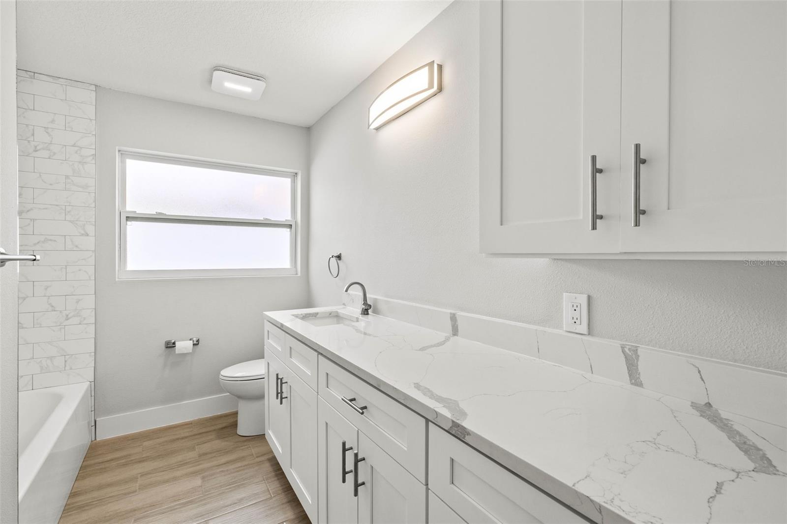 170 98TH AVE N, ST PETERSBURG, FL, 33702