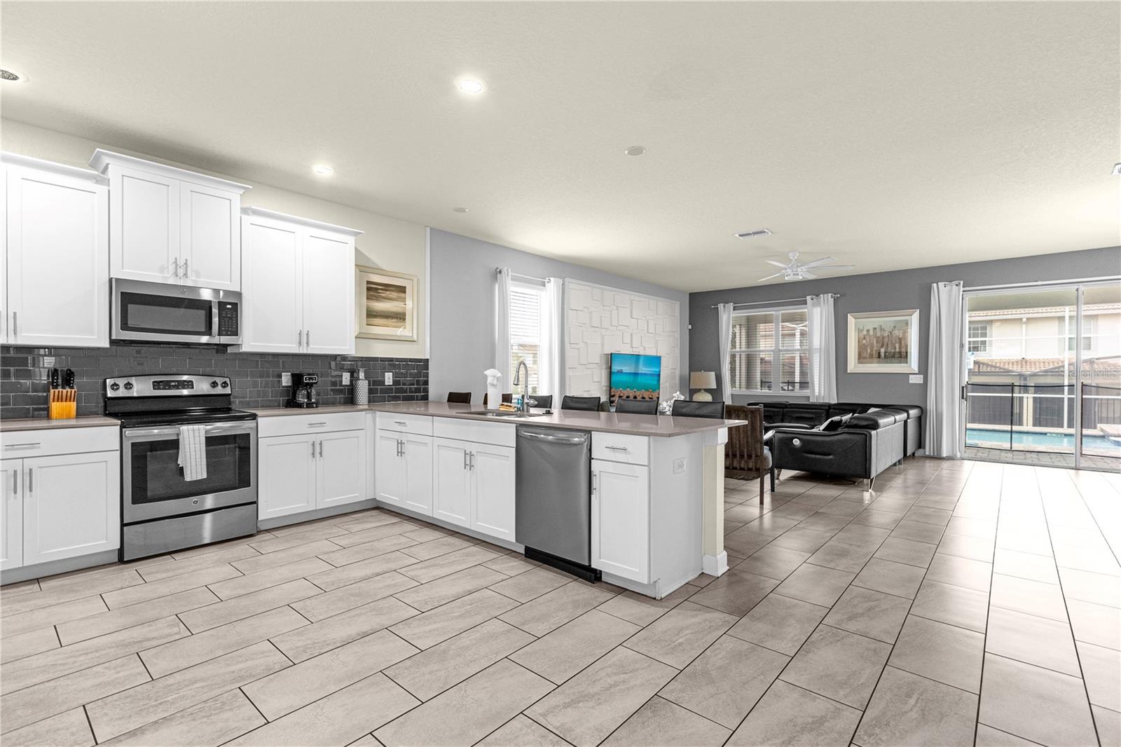 1539 FLANGE DR, DAVENPORT, FL, 33896