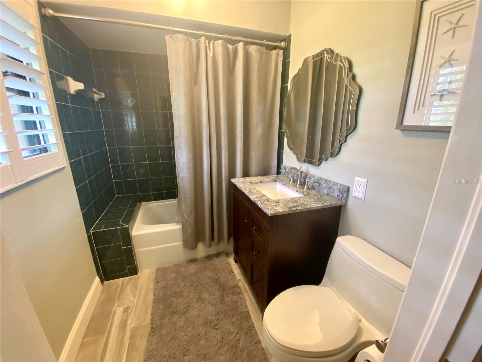 3535 W FOREST LAKE DR, SARASOTA, FL, 34232