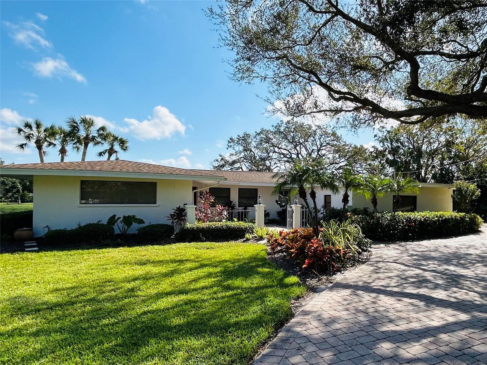 3535 W FOREST LAKE DR, SARASOTA, FL, 34232