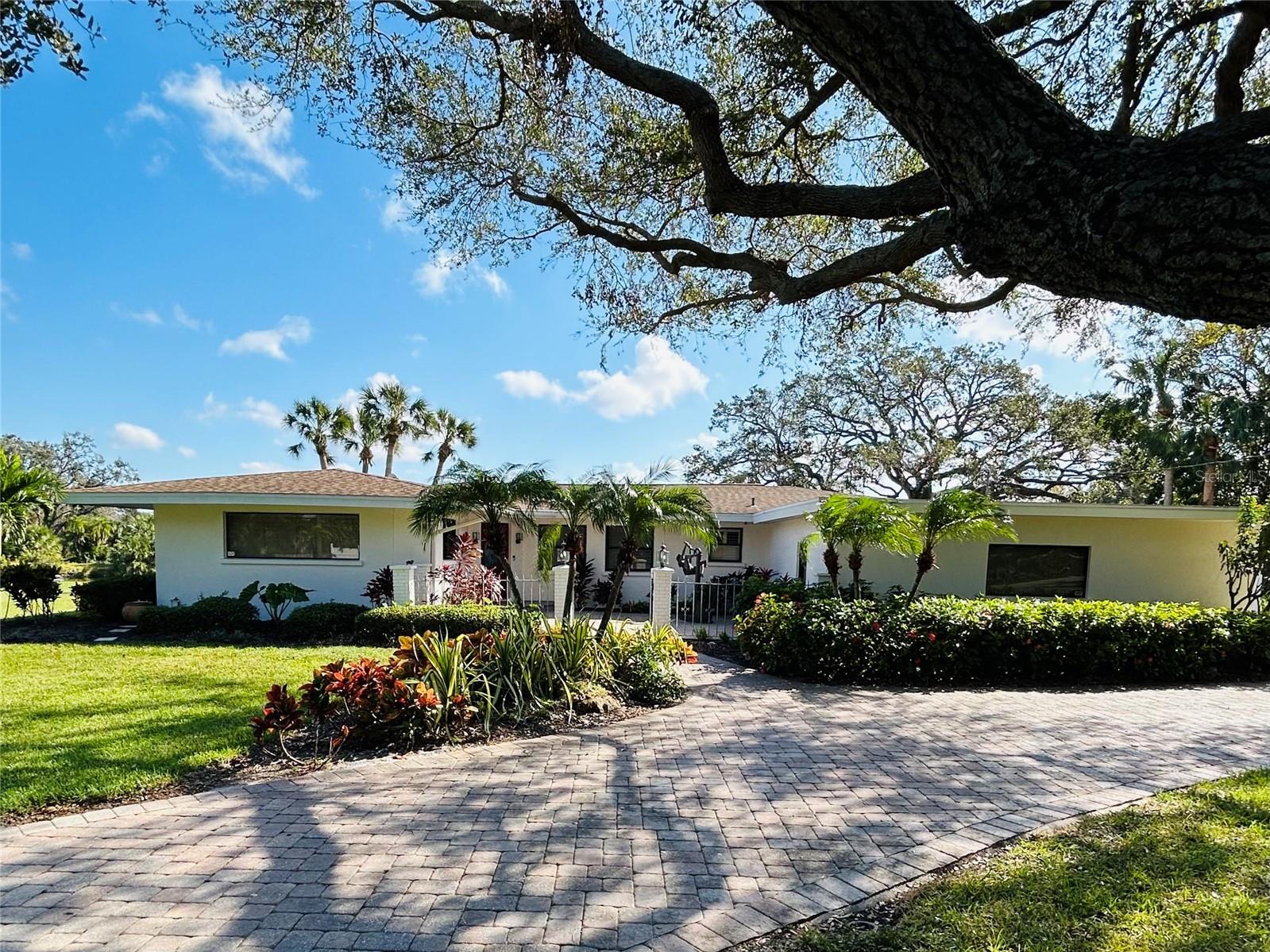 3535 W FOREST LAKE DR, SARASOTA, FL, 34232
