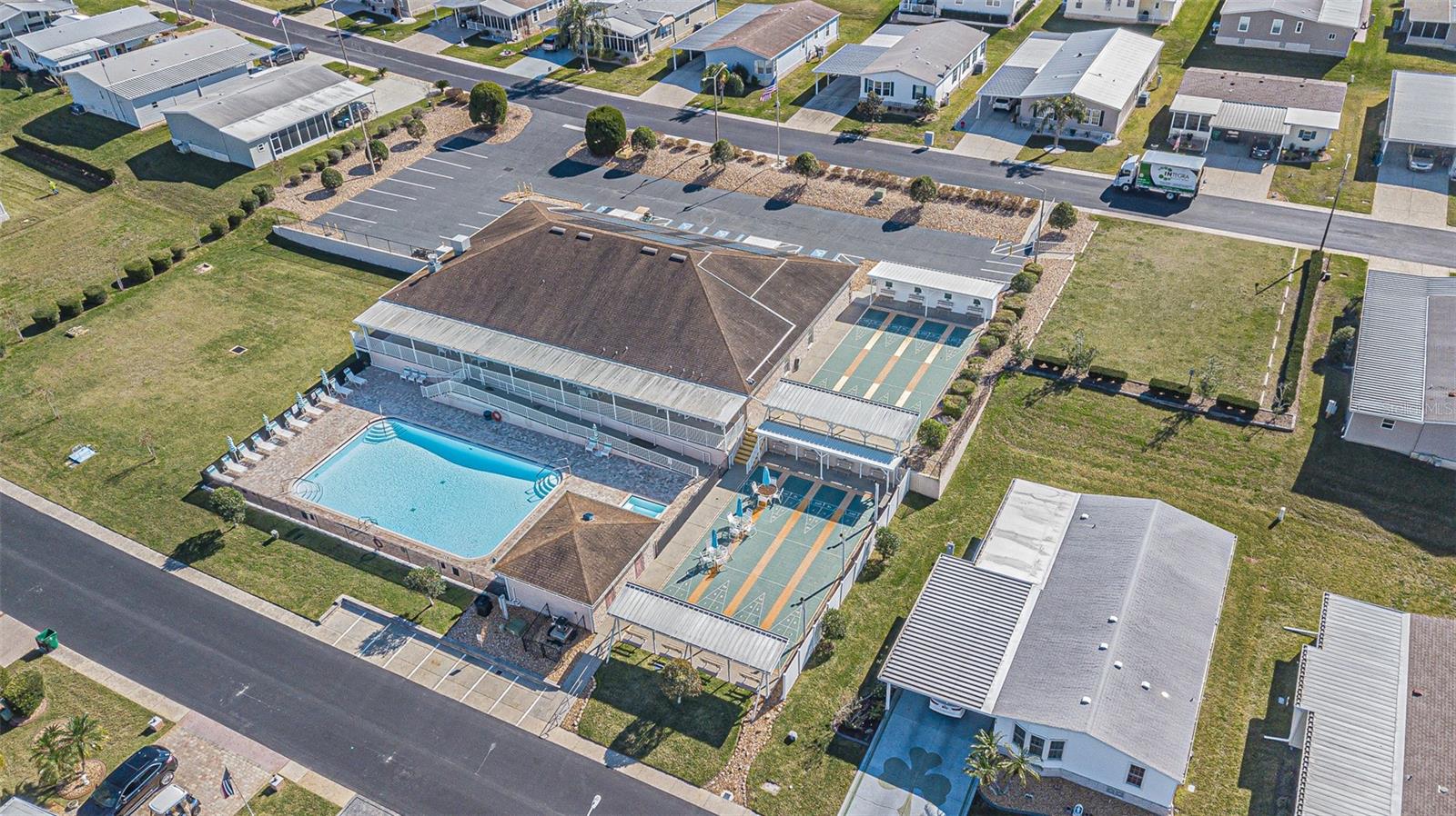 37532 NEW HORIZONS BLVD, ZEPHYRHILLS, FL, 33541