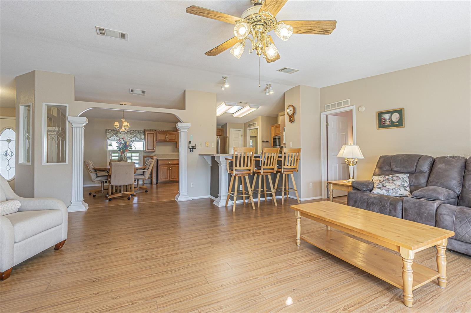 37532 NEW HORIZONS BLVD, ZEPHYRHILLS, FL, 33541