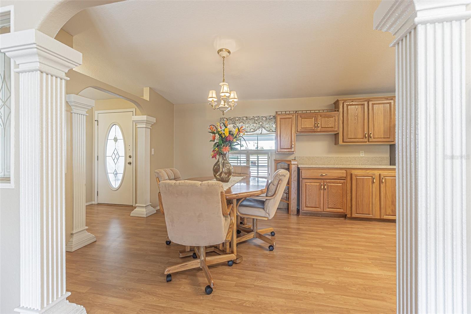 37532 NEW HORIZONS BLVD, ZEPHYRHILLS, FL, 33541