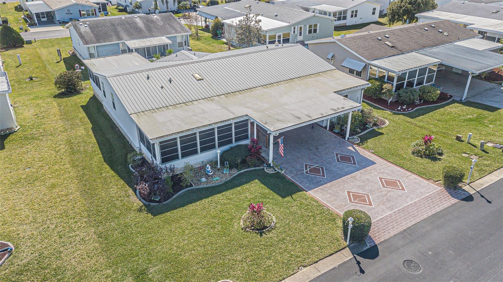 37532 NEW HORIZONS BLVD, ZEPHYRHILLS, FL, 33541