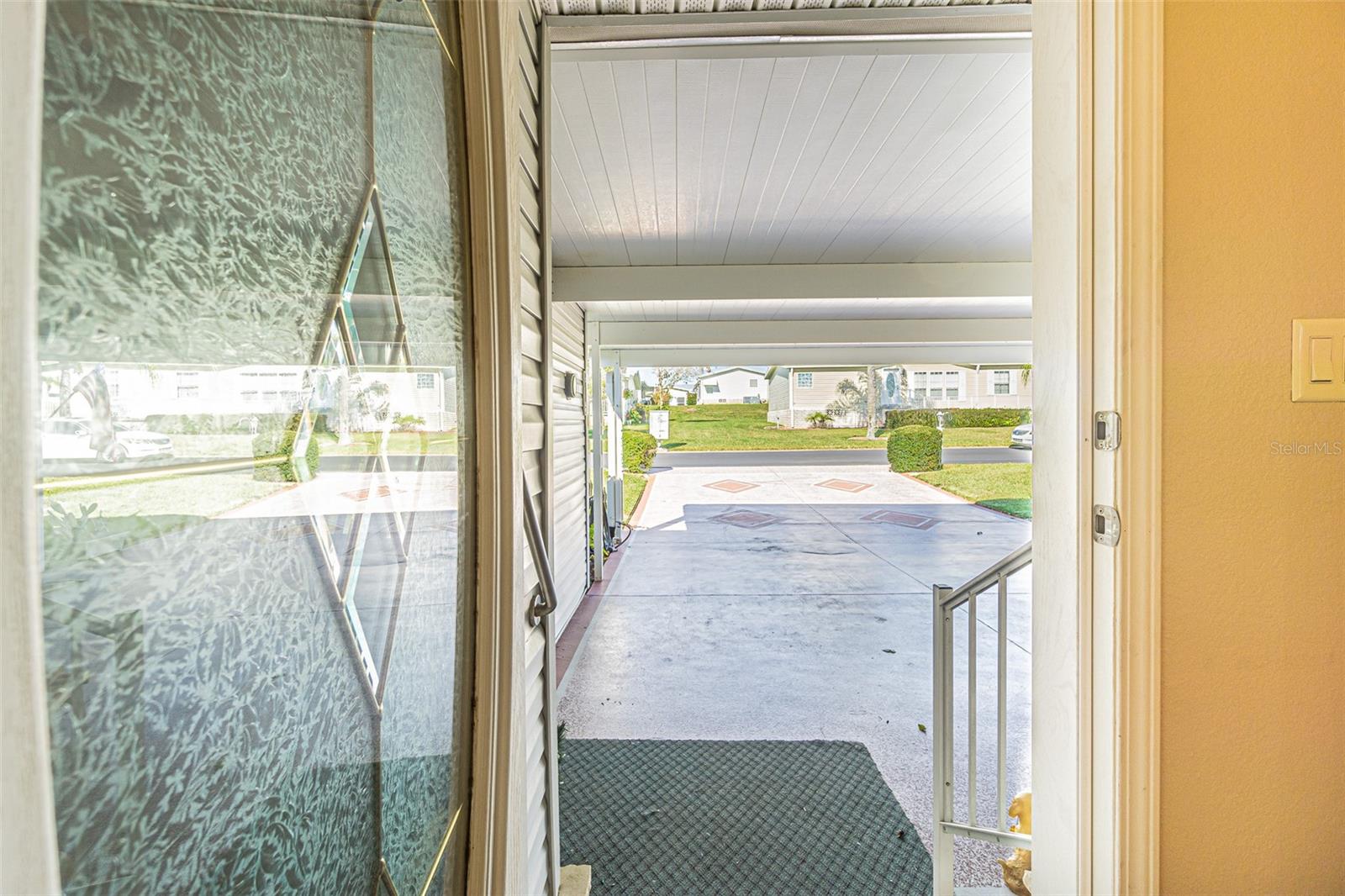 37532 NEW HORIZONS BLVD, ZEPHYRHILLS, FL, 33541