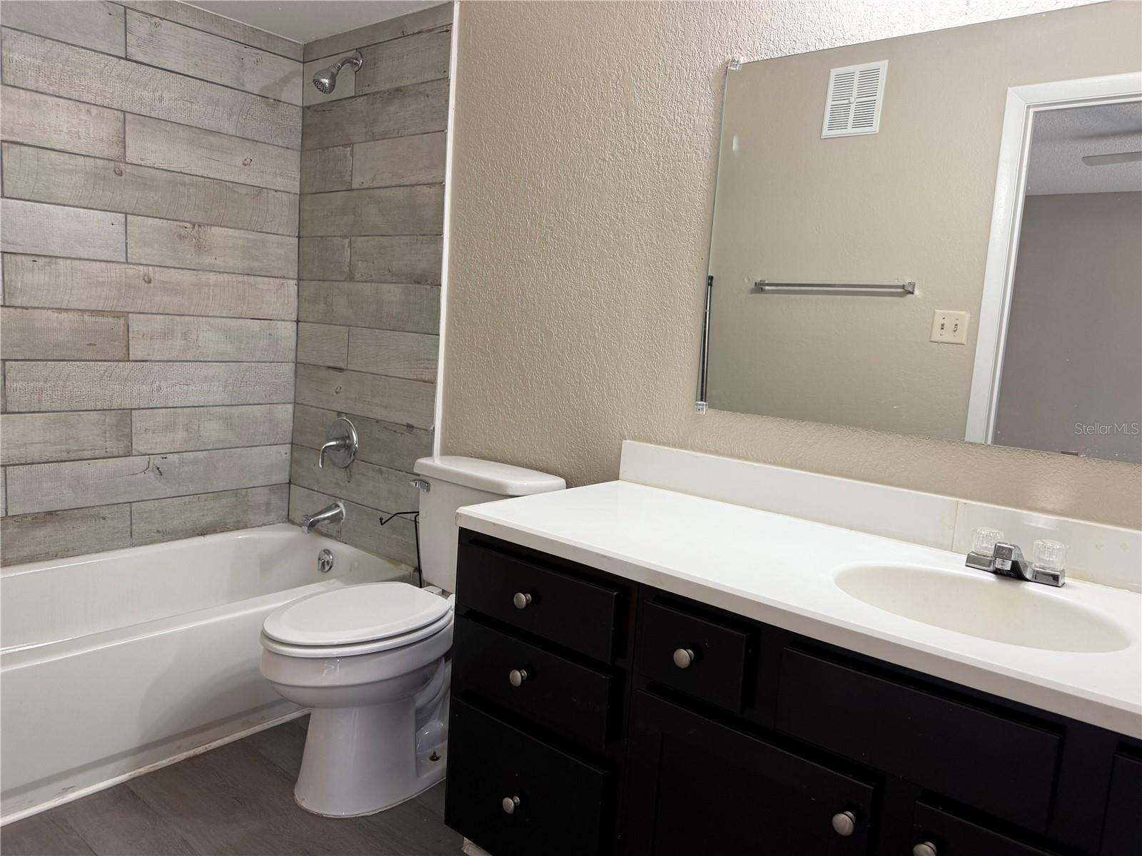 5635 DEVONBRIAR WAY #103, ORLANDO, FL, 32822