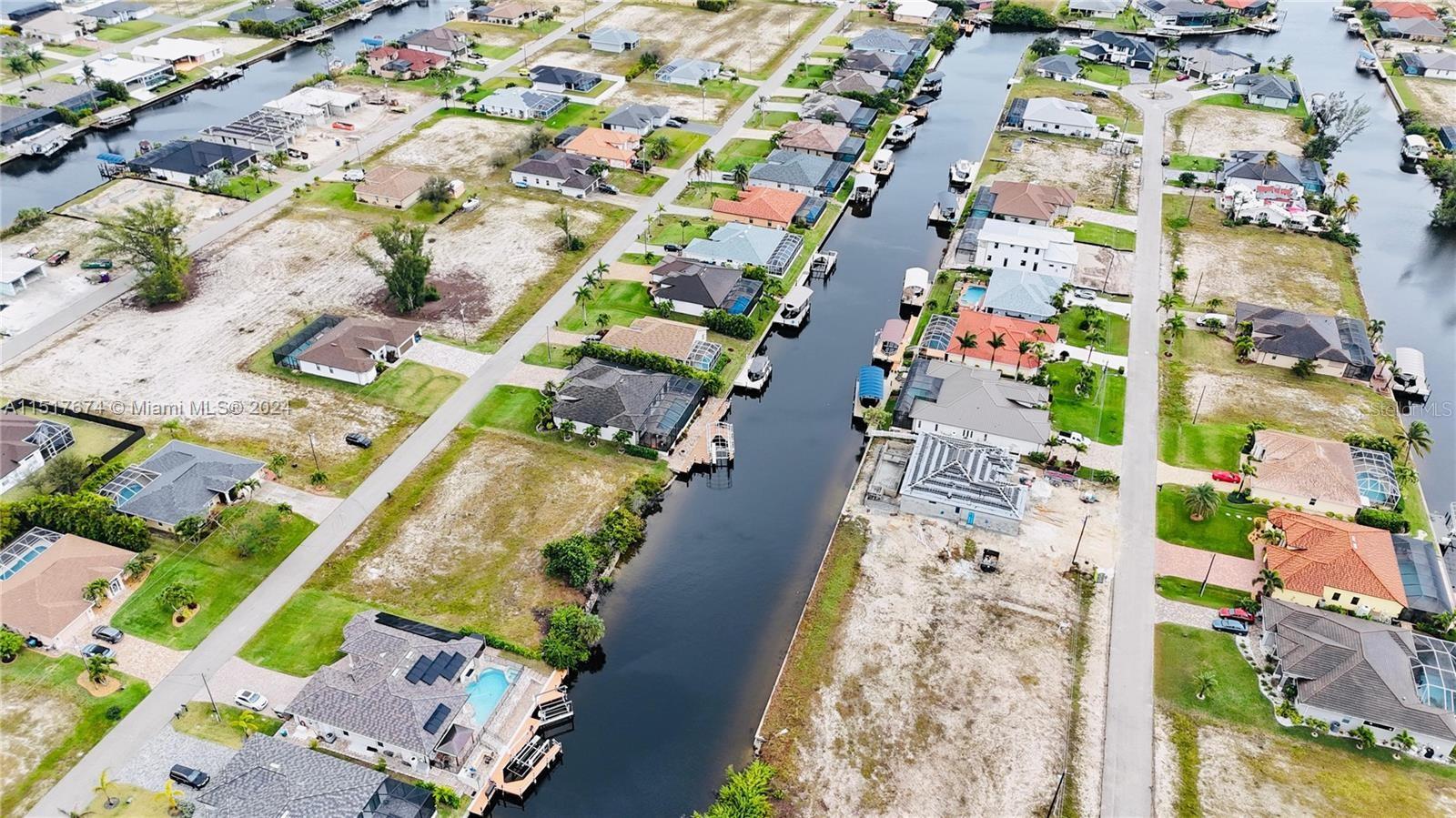 718 NW 38TH PL, CAPE CORAL, FL, 33993