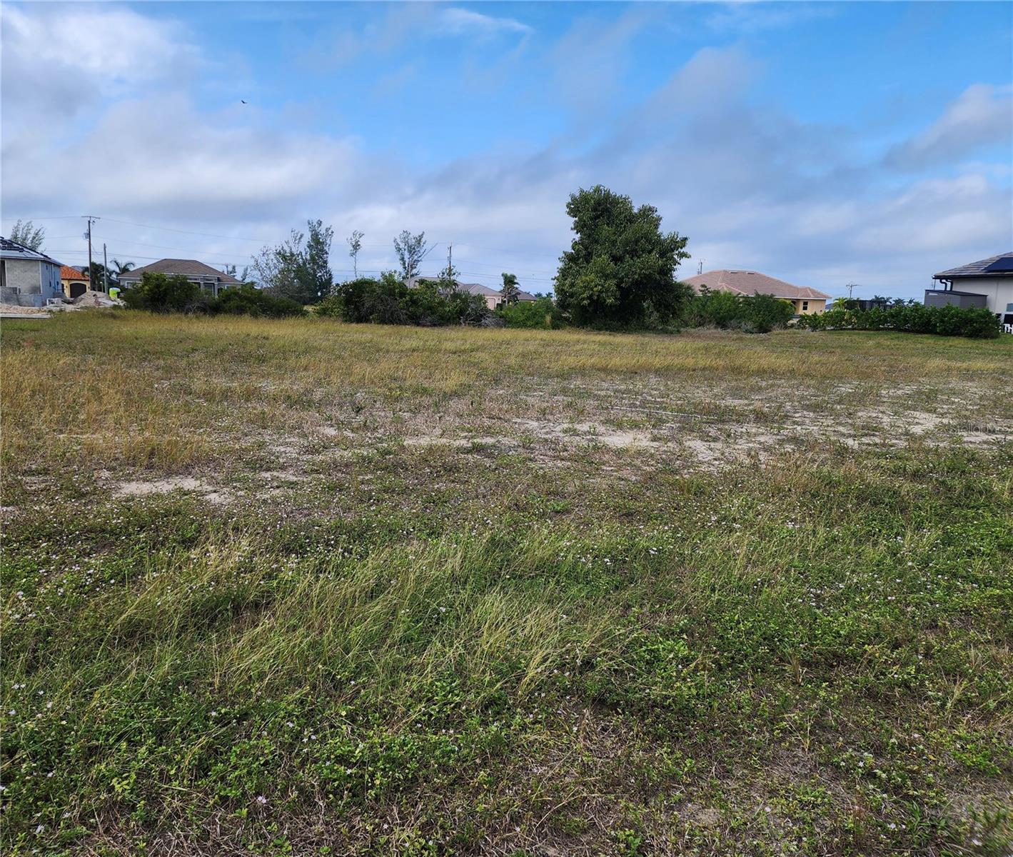 718 NW 38TH PL, CAPE CORAL, FL, 33993