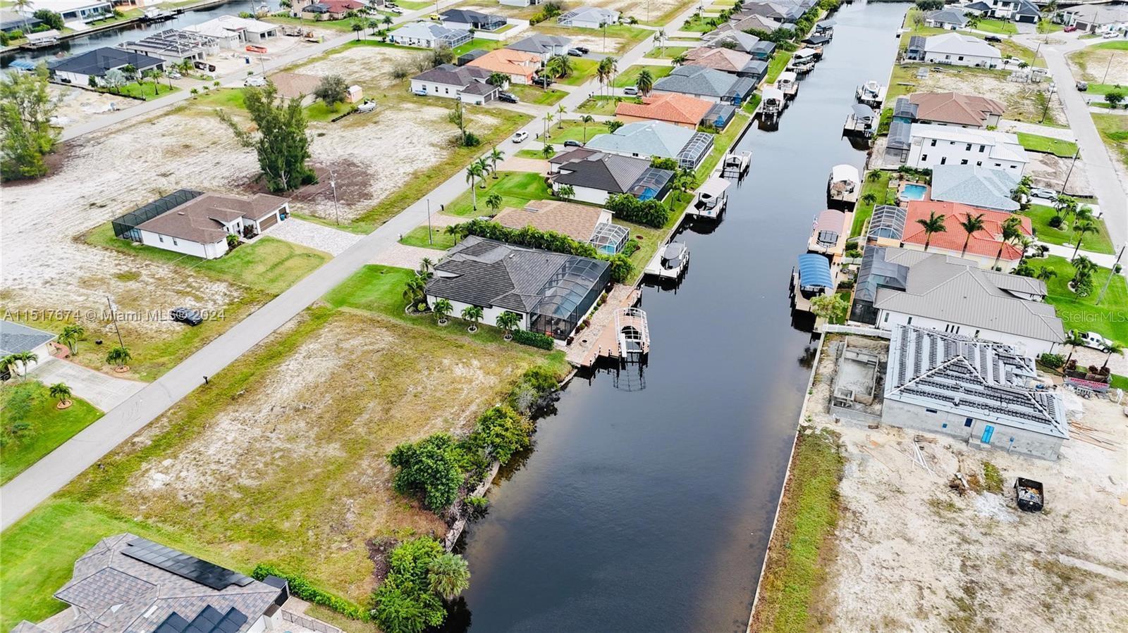 718 NW 38TH PL, CAPE CORAL, FL, 33993