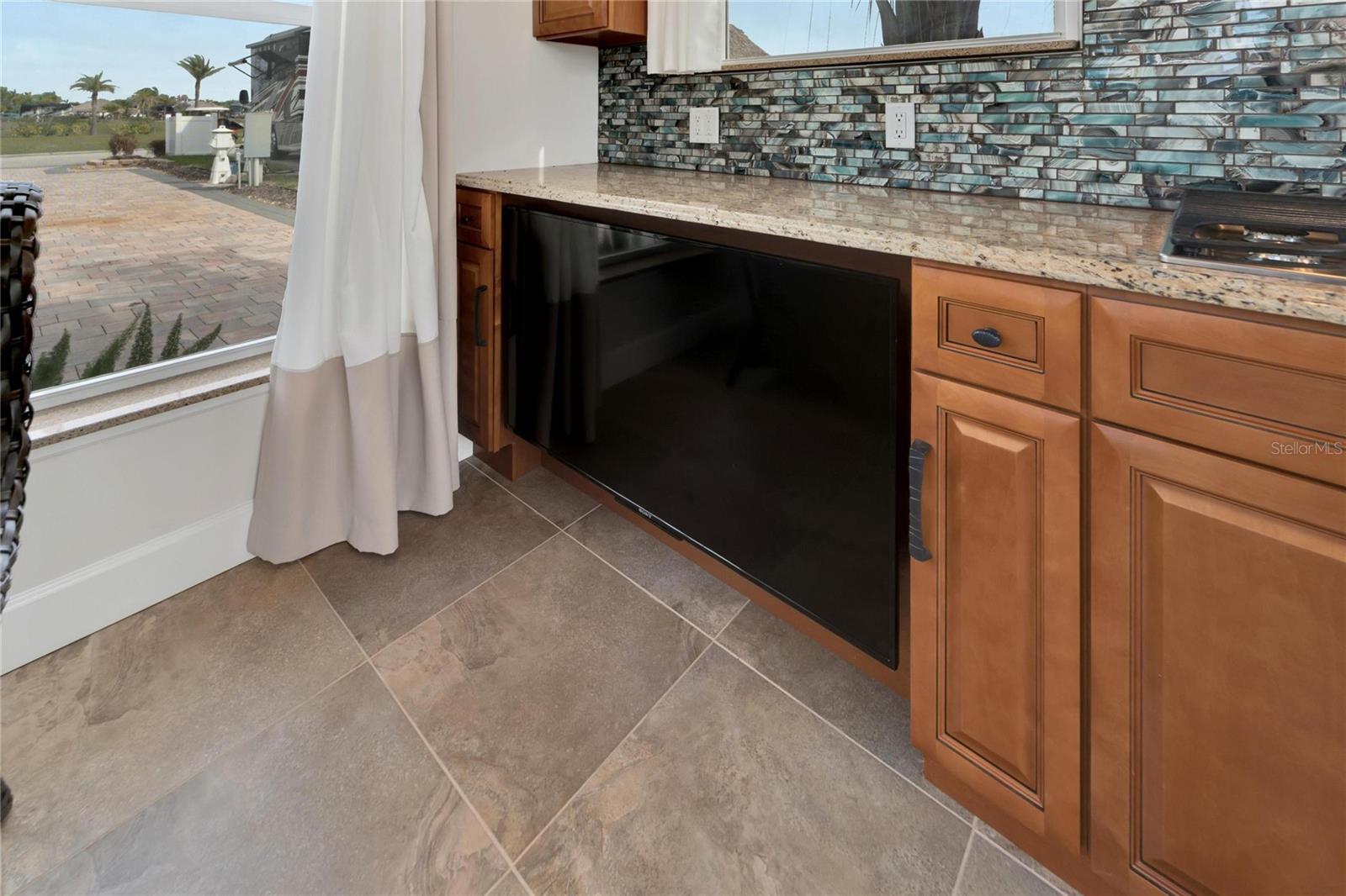 3250 RED TAIL HAWK DR, POLK CITY, FL, 33868