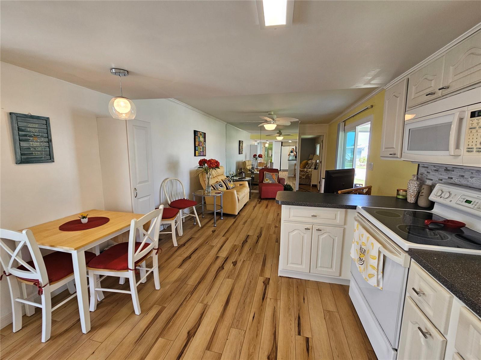 525 BLACKBURN BLVD, NORTH PORT, FL, 34287