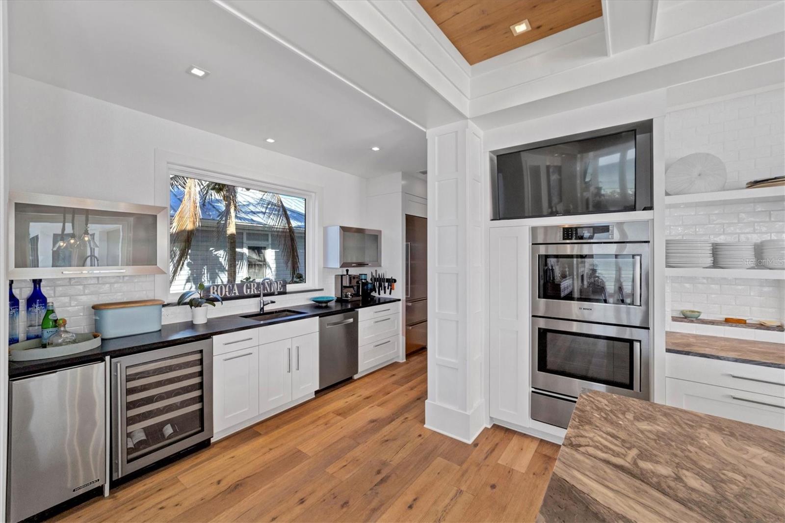 D6134421 Property Photo