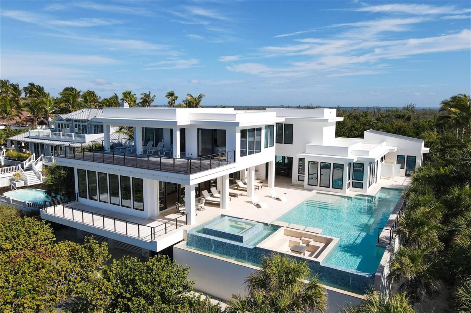 D6134421 Property Photo