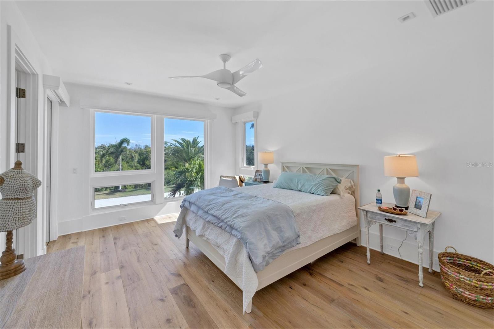 D6134421 Property Photo