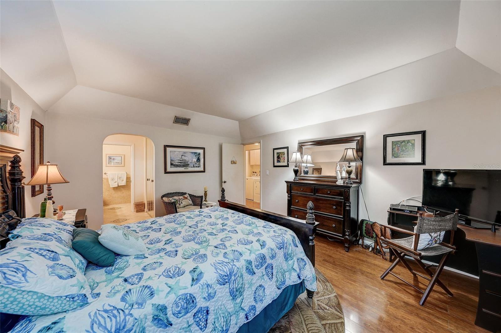 2301 CORDOVA GRN, SEMINOLE, FL, 33777