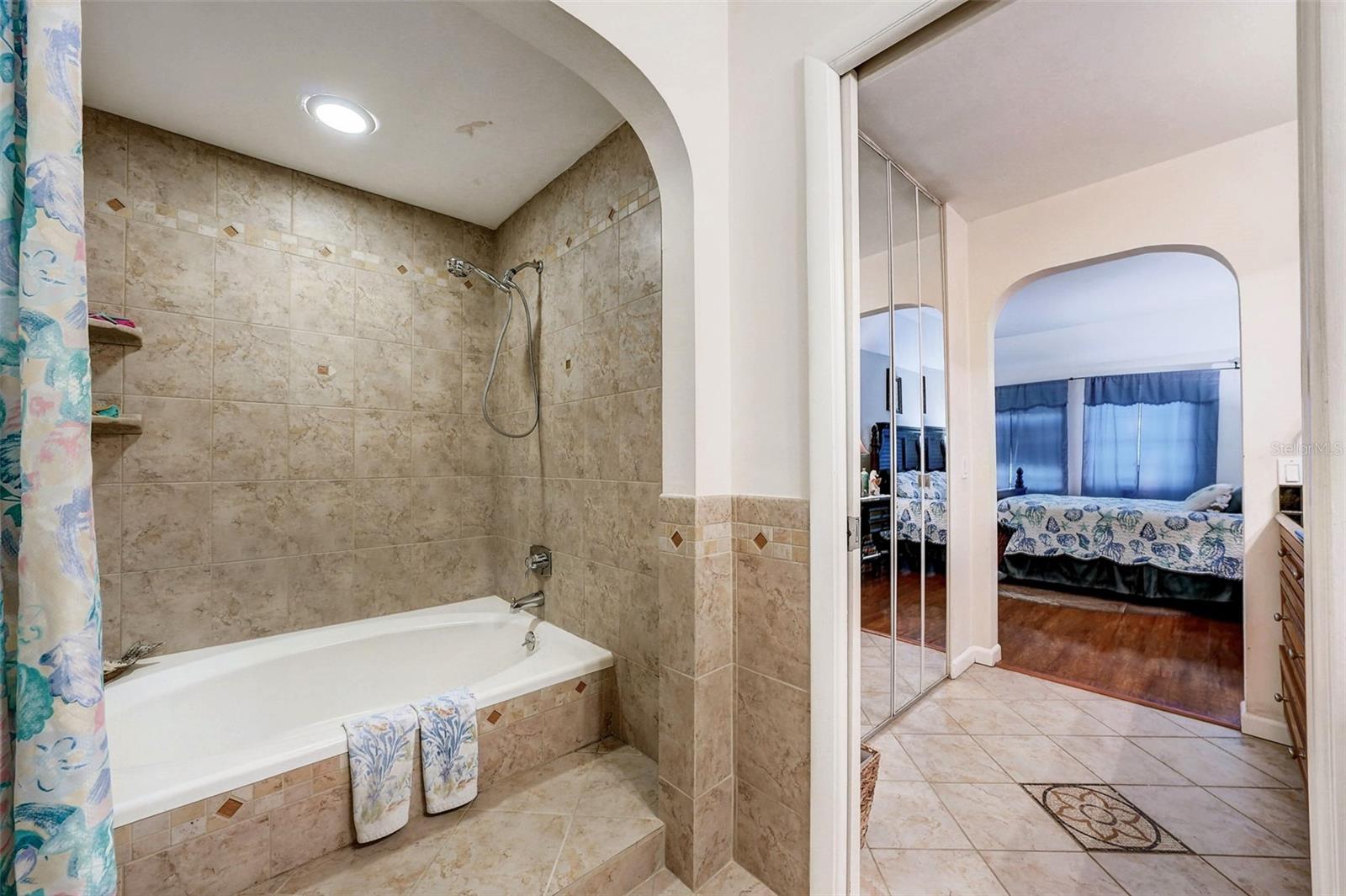 2301 CORDOVA GRN, SEMINOLE, FL, 33777